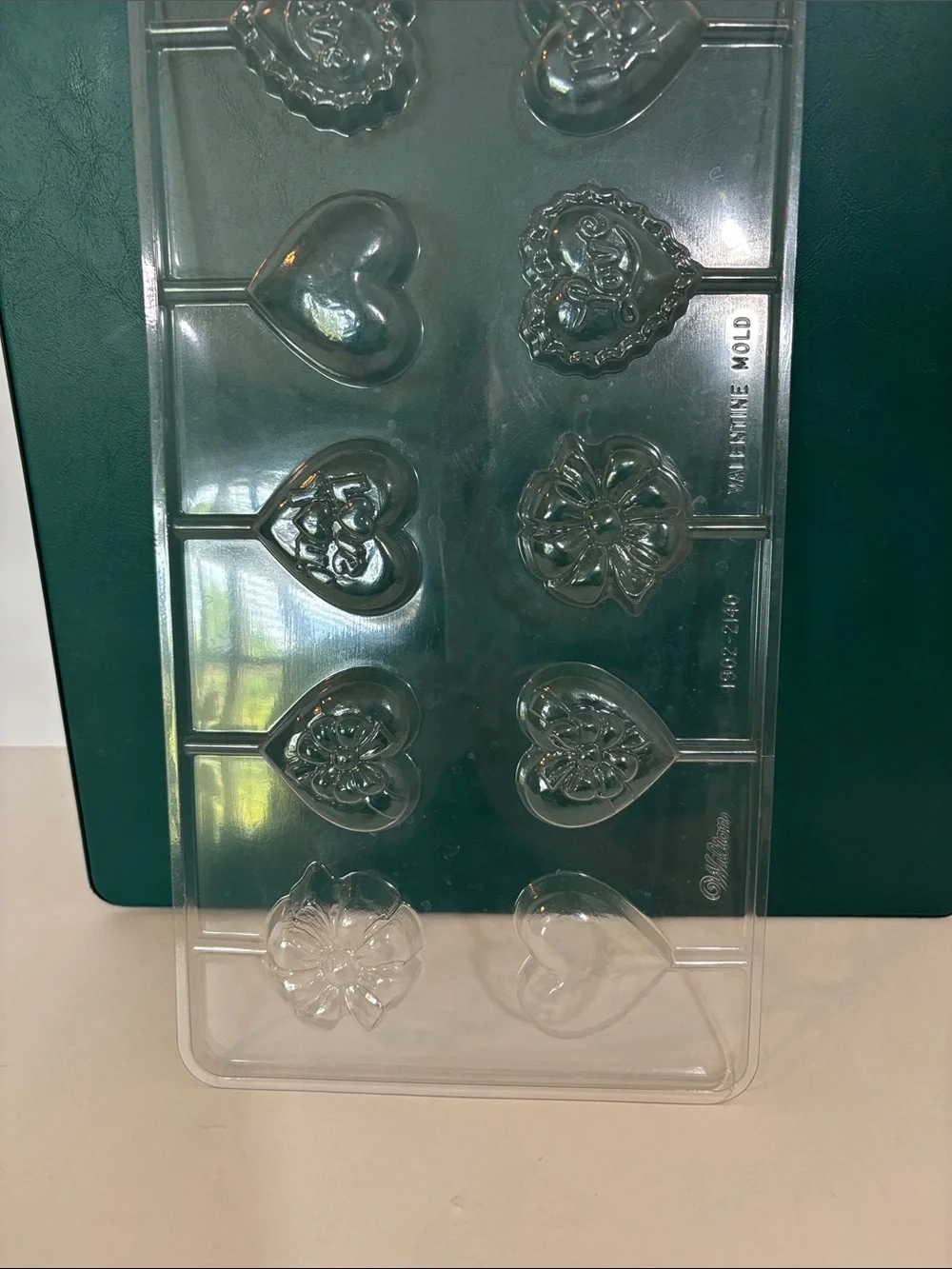Wilton creations clear color